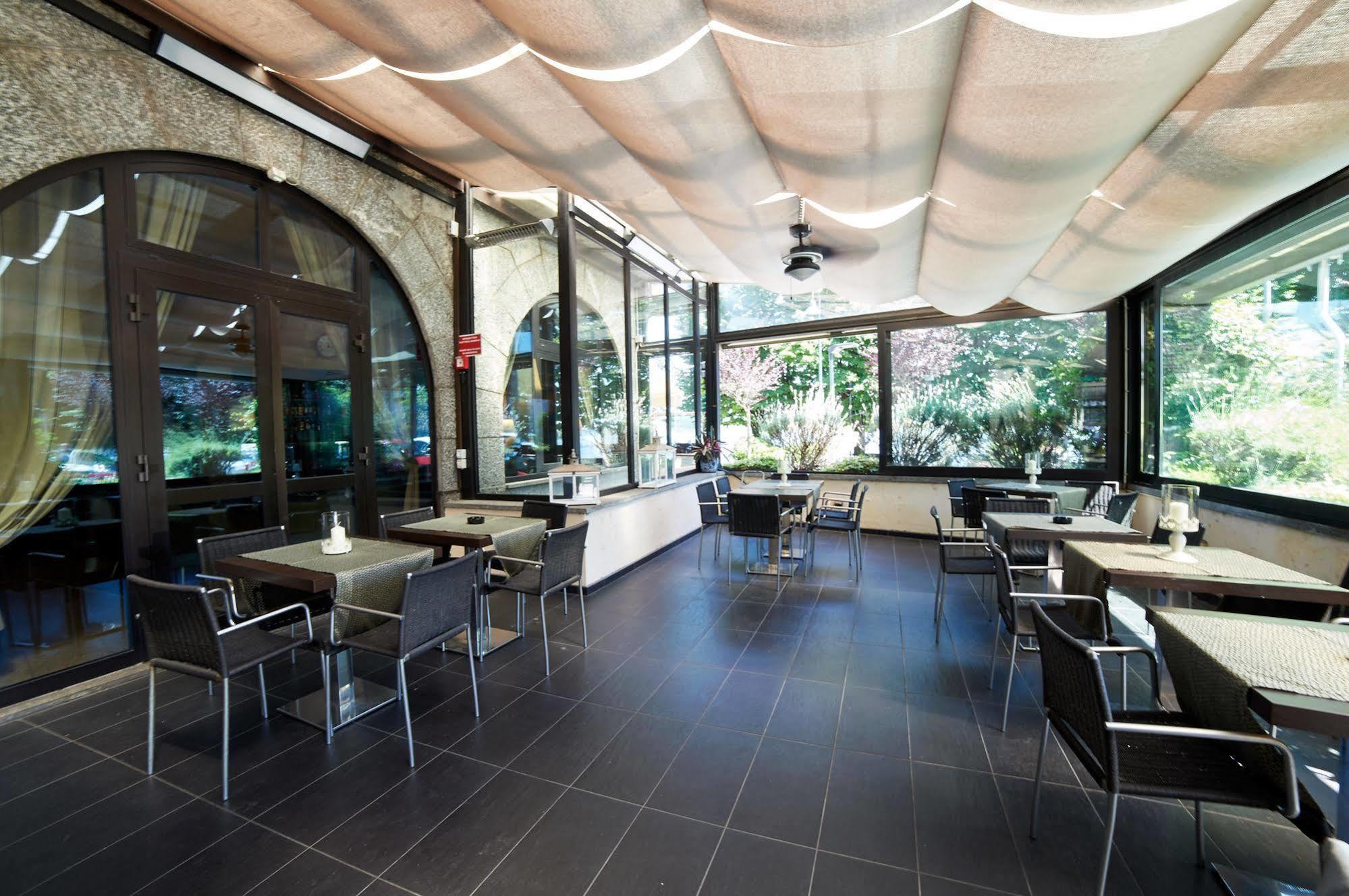 Hotel Giardino Arona Kültér fotó